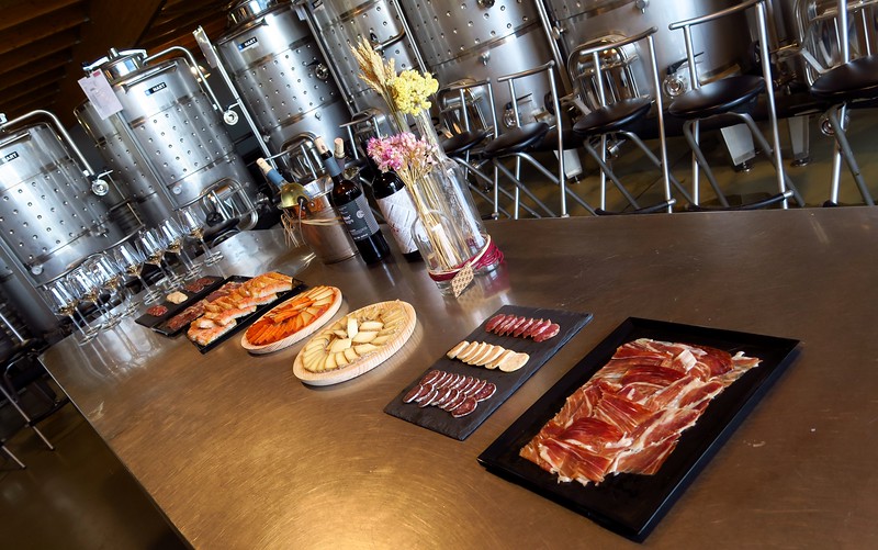 A delicious spread of meat and cheeses to accompany our wine during our visit to La Vinyeta Cellar