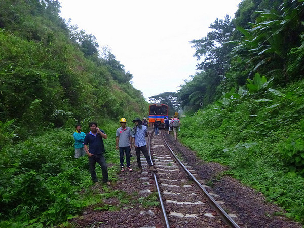 My Train Derailed en route from Bangkok to Chiang Mai, Thailand!