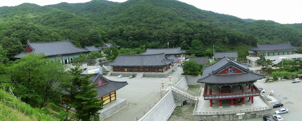 Cheonan panoramic views of temples from a high vantage point 