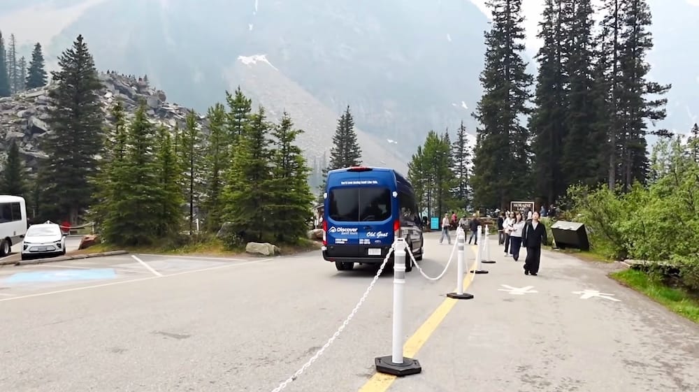 How to Get to Moraine Lake From Banff: Shuttle, Tours and Reservations
