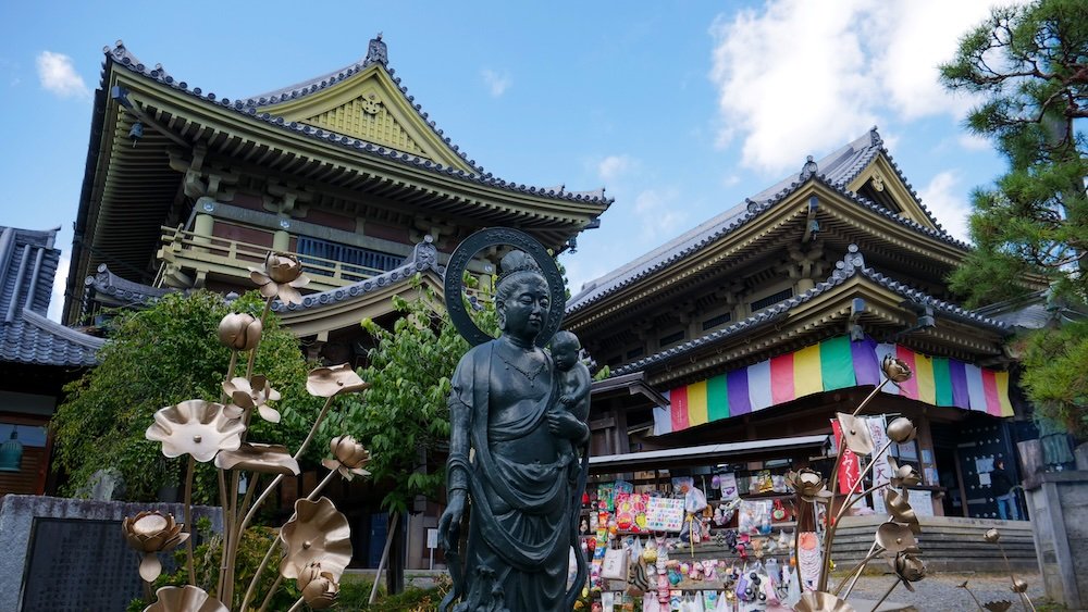 Distinct architecture and viewpoint at Sanmon Gate and Zenkoji Temple in Nagano city, Japan 