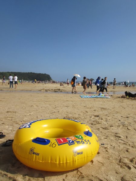 Floating device at Daecheon beach in Korea