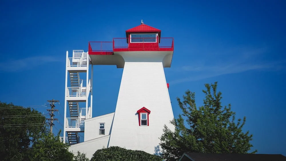 Fredericton Travel Guide: Things to do in Fredericton, New Brunswick, Canada including visiting the lighthouse downtown 