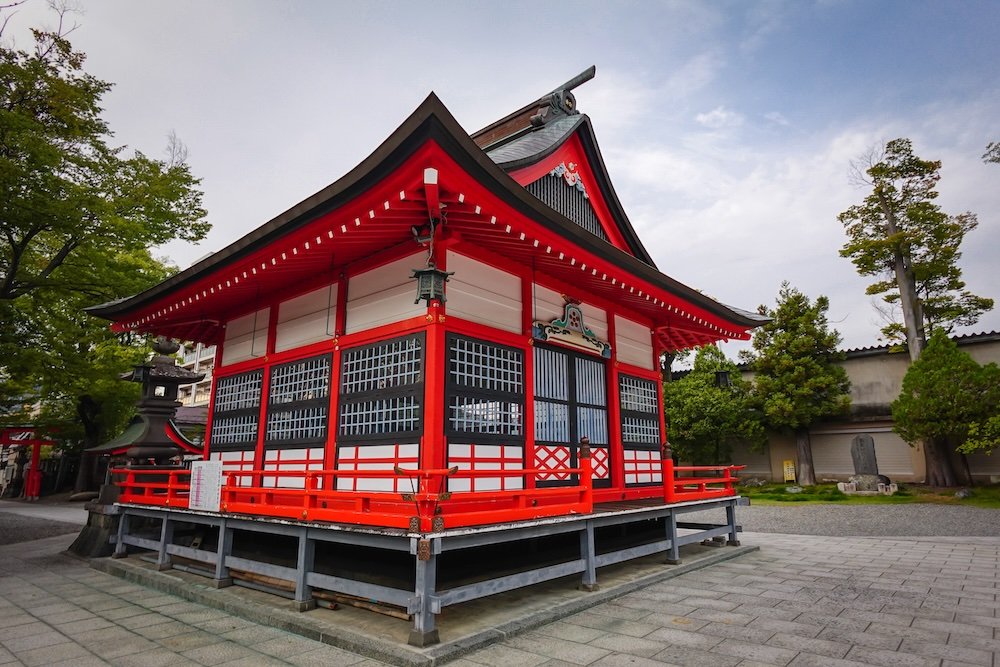 Fukashi-jinja Shrine is a historic Shinto shrine nestled amidst lush greenery in Matsumoto, Japan