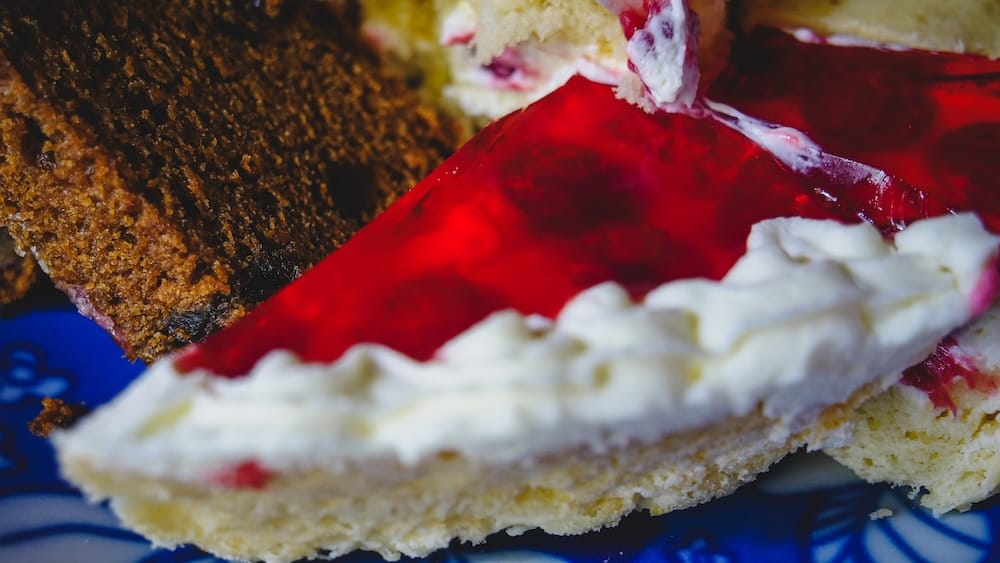 Traditional Welsh tea cakes served with cream and red jam in Gaiman Patagonia Argentina, showcasing the region’s historic Welsh tea house culture and signature desserts.
