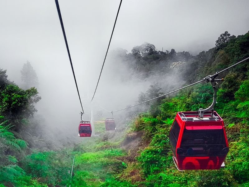 Genting Highlands epic cable car ride through the lush rainforest of Malaysia