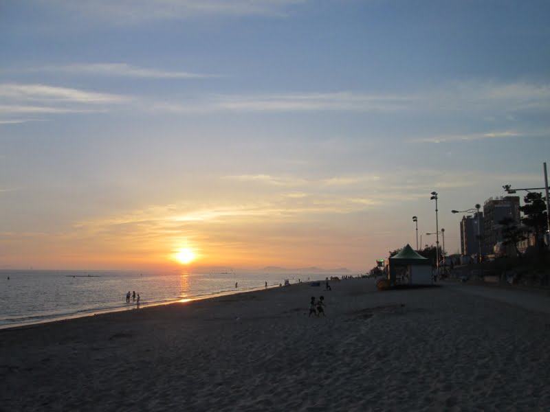 Gorgeous sunset at Daecheon Beach in Korea
