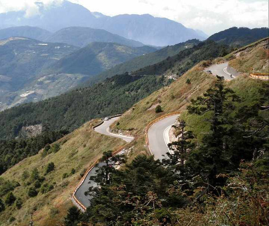 Hehuan Mountain in Taiwan with serpentine roads that offer scenic views