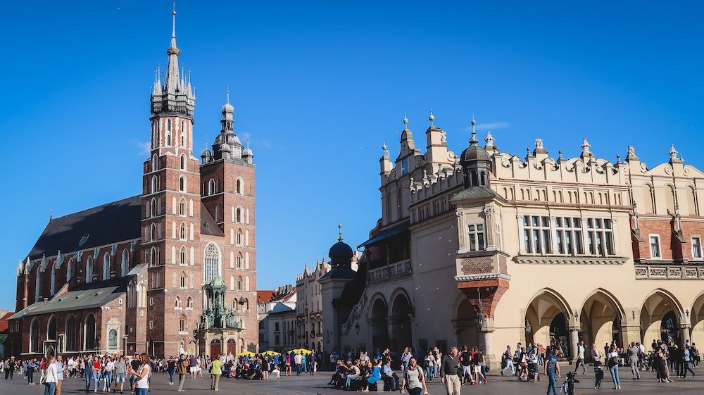 Imposing views of St. Mary’s Basilica, Krakow Church (Kościół Mariacki) in Krakow, Poland