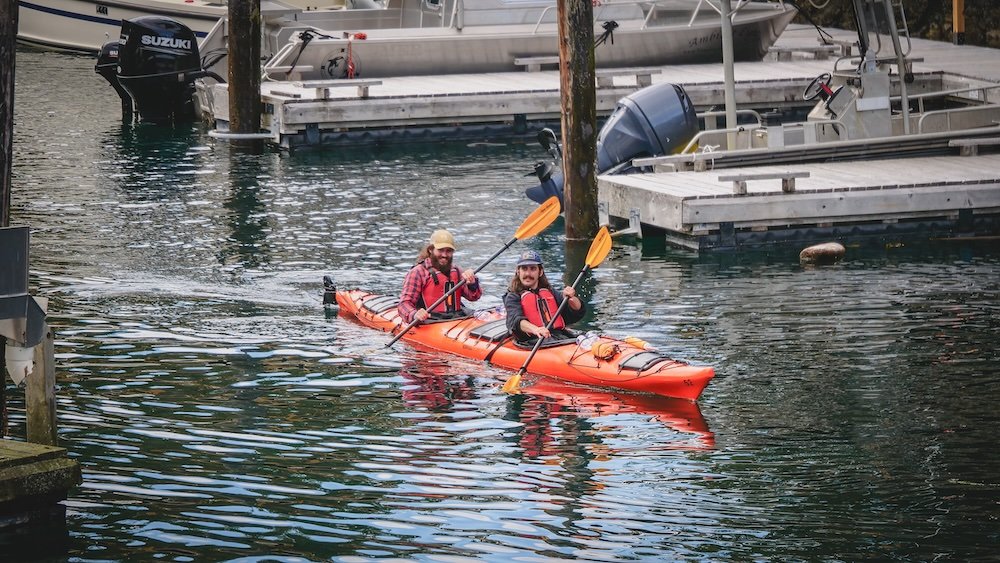 Kayaking in British Columbia around Telegraph Cove, Vancouver Island 