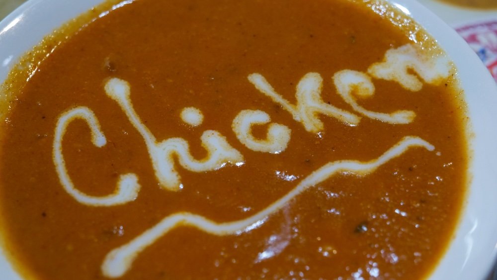 Macro details of the rich chicken curry spelled out at Furumachidori for Indian Food in Niigata, Japan