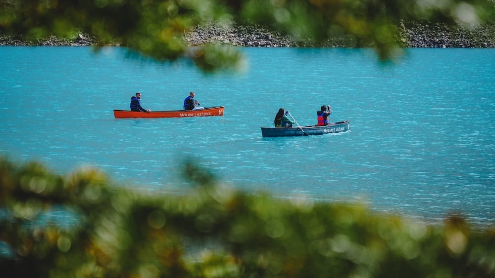 Canoeing at Lake Louise vs Moraine Lake: Which Is Better?