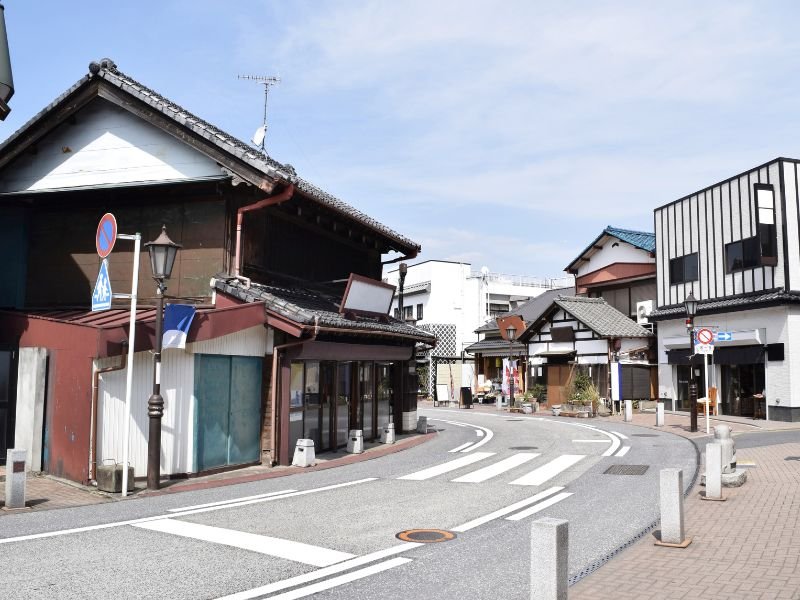 Narita city serpentine road as a day trip from Tsukuba 