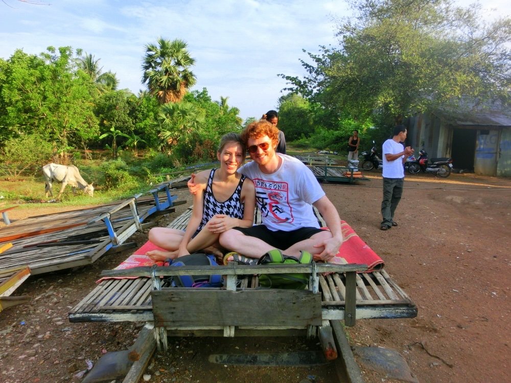 Nomadic Samuel and That Backpacker bamboo train adventure in Cambodia 