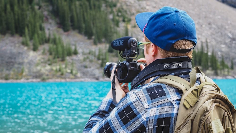 How Crowded Is Moraine Lake in Summer? What It’s Really Like