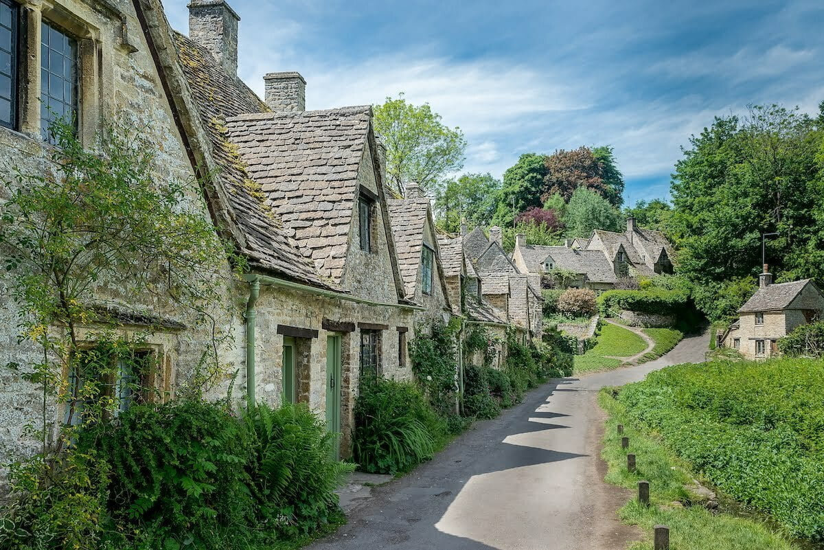 Top Things To Do In The Cotswolds: Concrete Traditional Houses 
