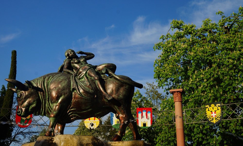 The park venue is full of stimulating architecture and sculptures at Europa-Park in Germany 