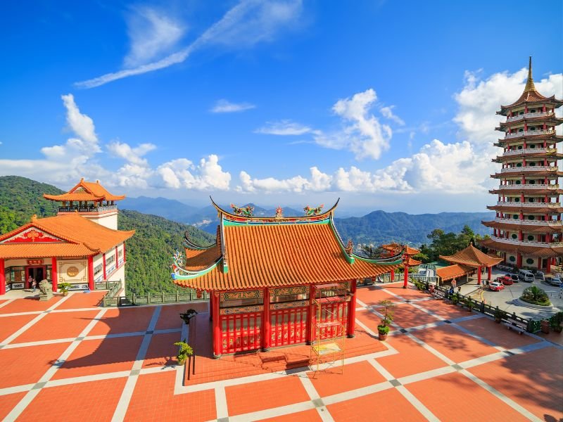 Top things to do in the Gentling Highlands, Malaysia for visitors including checking out the Distinct Chinese style temples and pagodas