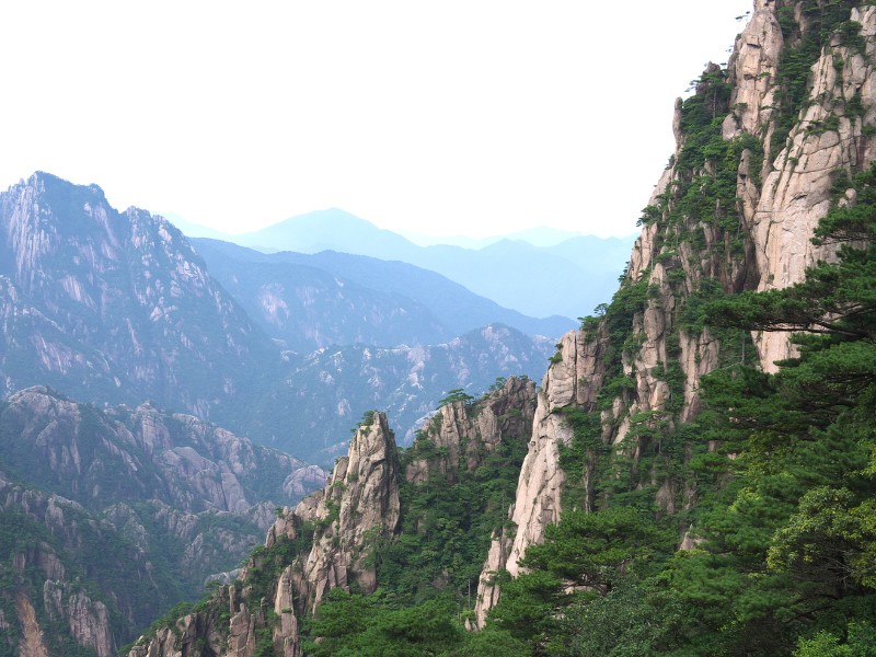Visit Huangshan Yellow Mountain after Shenzhen, China 