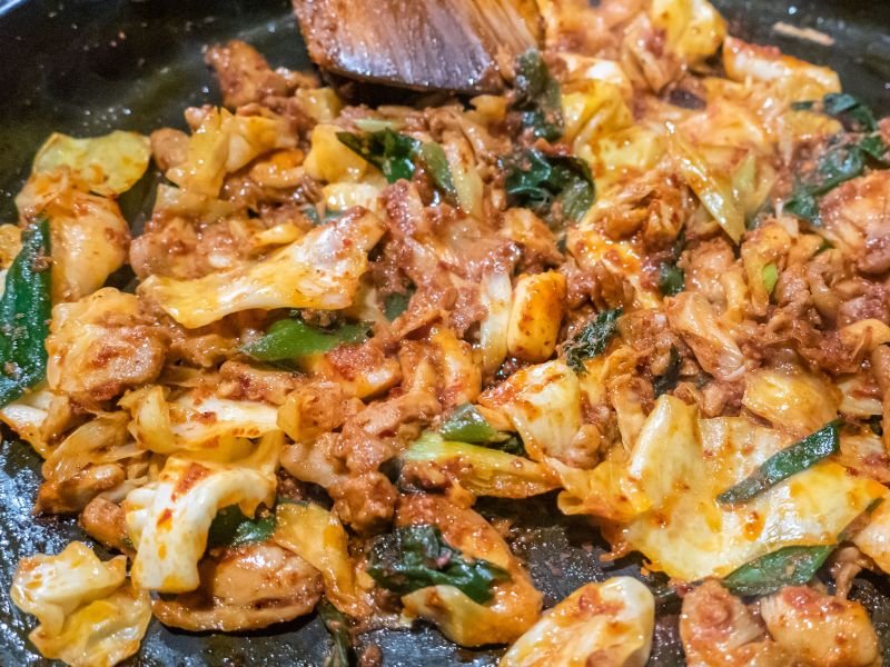 You should try eating Ansan Haeundae Dakgalbi (Spicy Stir-Fried Chicken) when you visit